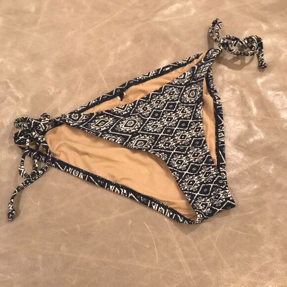 J.Crew Batik String Hipster Bikini M - Picture 3 of 9